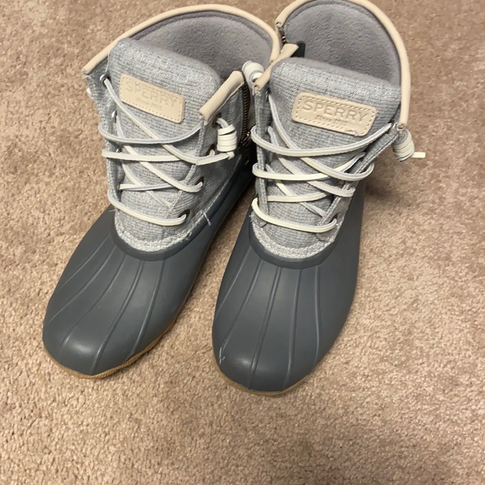 Women’s SPERRY Duck Boots 7.5